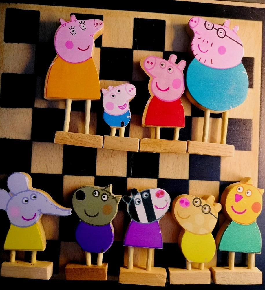 Peppas Family & friend's | Wooden Peppa's Friends | Daddy Pig, Mummy Pig, Peppa Pig, Jeorge, Suzi sheep, Danny Dog, Emily Elephant, Pedro Pony, Zoe zebra, Candy Cat) | Pretend Play | Story Telling