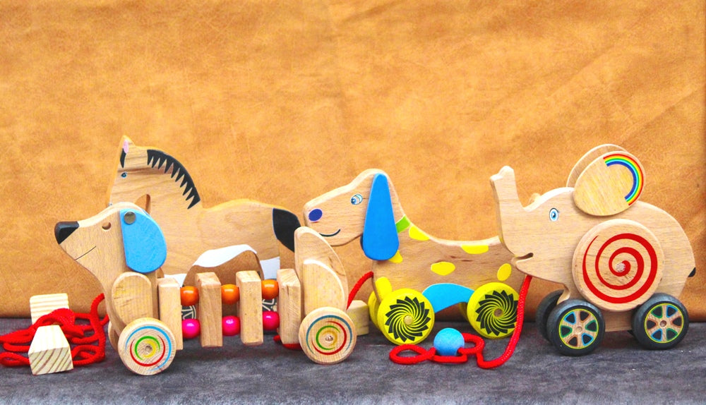 Wooden Push/Pull Caravan Doggy | Wooden Pullalong Toy Dog| Pull Toy Dog with Cord and Holding Piece